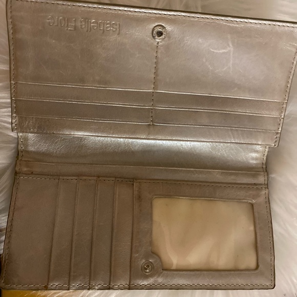 Isabella Fiore Wallet - Picture 5 of 6